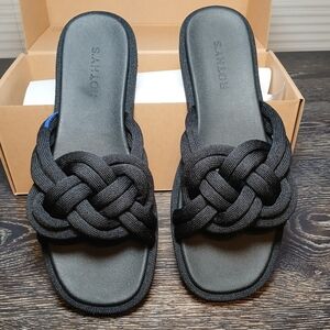 BLACK the summer sandal